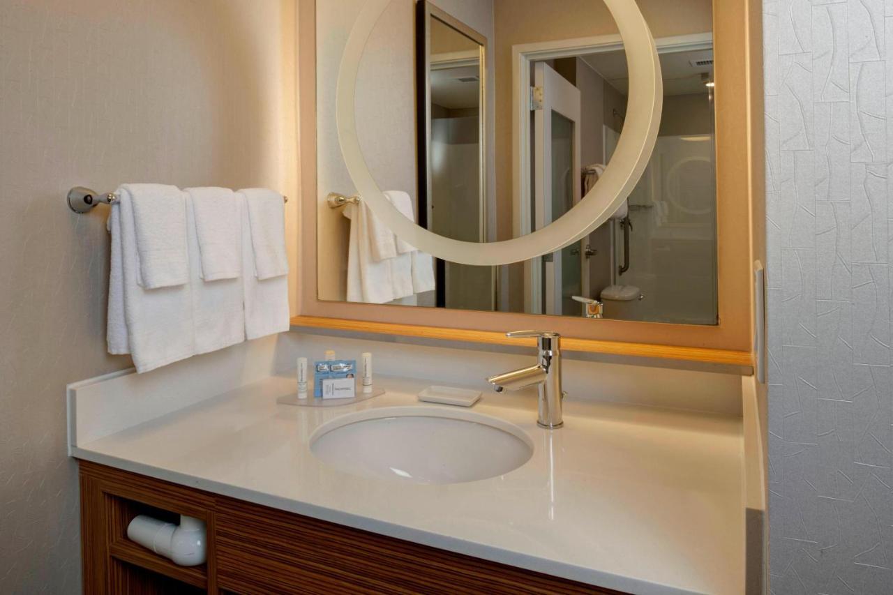 สปริงฮิลล์ สวีท เซนต์หลุยส์ เบรนต์วูด Hotel เบรนท์วูด ภายนอก รูปภาพ